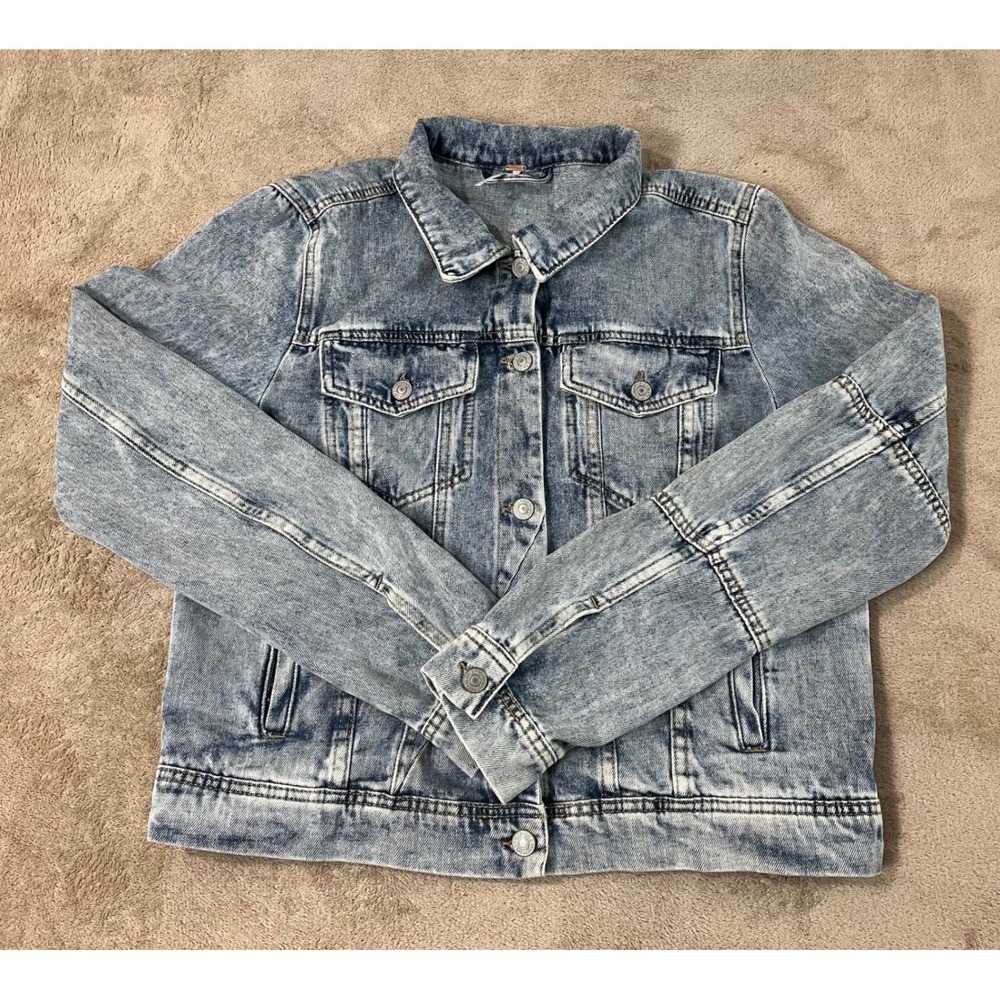 Free People Rumors Jacket Women's Large Blue Acid Wash Denim Trucker Long Sleeve